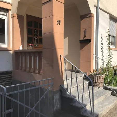 Ferienwohnung Eberhard Altes Winzerhaus * Bullay