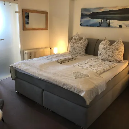 Ferienwohnung Eberhard Altes Winzerhaus Apartment